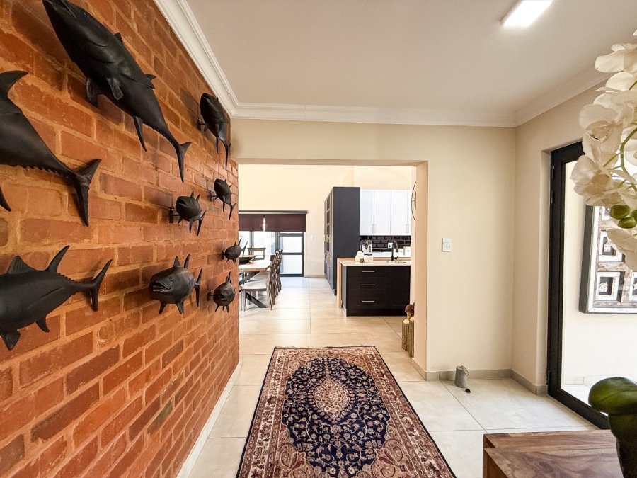 4 Bedroom Property for Sale in Meerhof North West